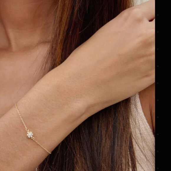 Bryan Anthonys - Bloom Dainty Bracelet - Silver - Picture 5 of 5